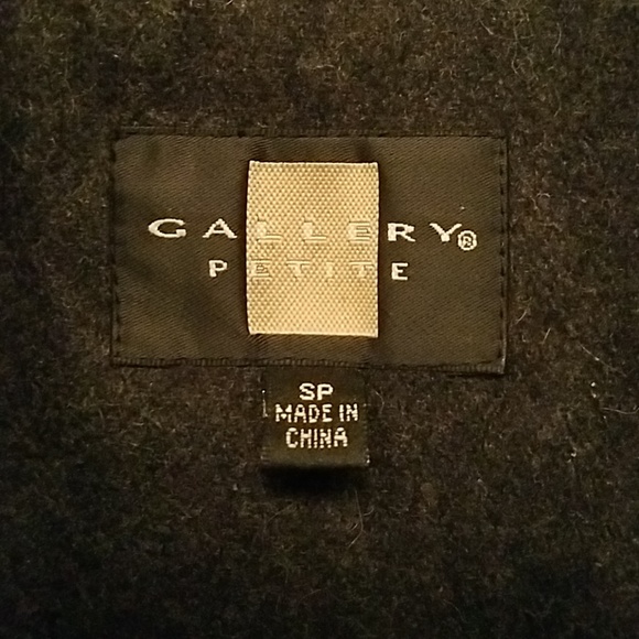 Coat - Picture 2 of 8